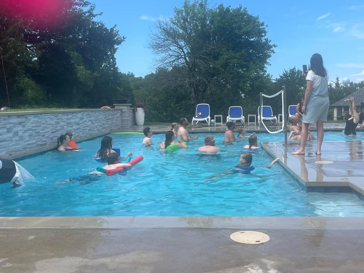 Dexig07north's tweet photo. A little team bonding pool party and water volleyball https://t.co/XjQQkSIrsX