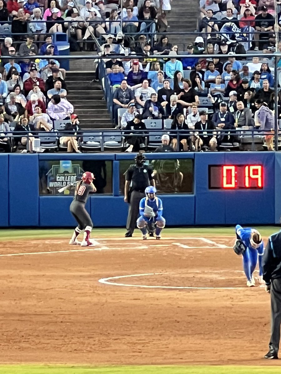 1coolname1's tweet photo. My wife says grey isn’t color on color? 🤷🏼‍♀️@uniwatch @PhilHecken https://t.co/ezq0DXTvfR