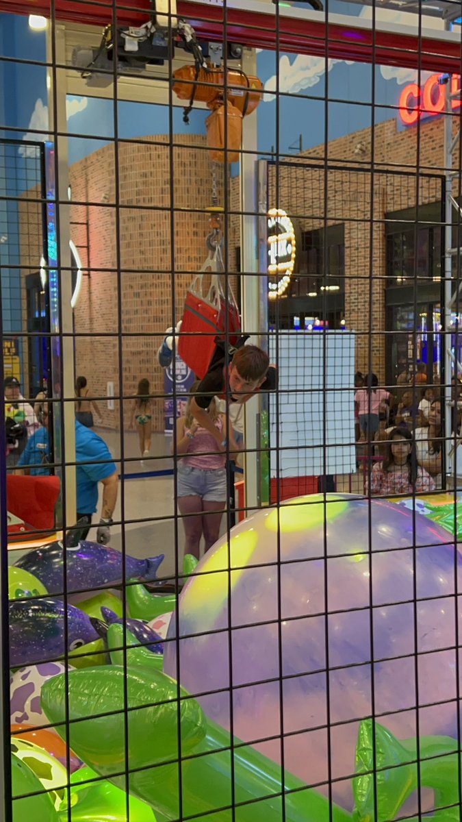 Ryan Roecker tweet media