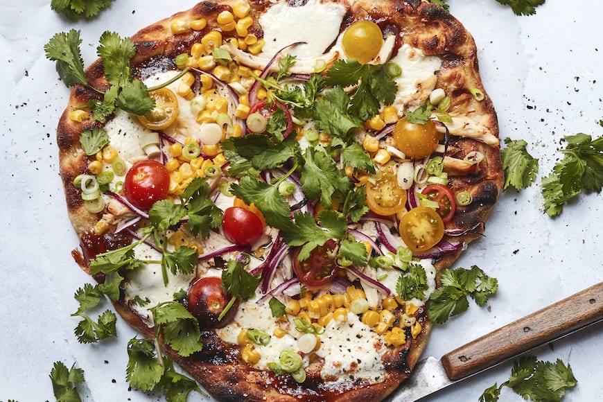 Grilled BBQ Chicken Pizza RECIPE: ow.ly/exbJ50QoYcM