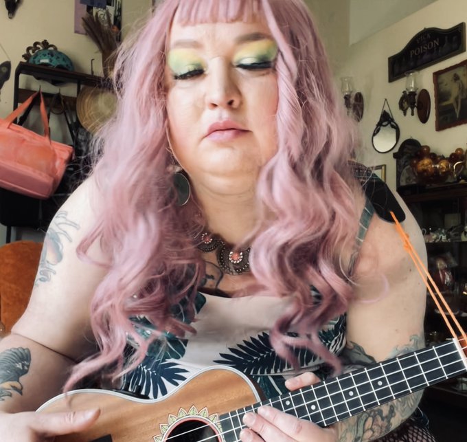 She screams in silence!  https://t.co/FZd7Ne6dIC https://t.co/sBQaTLyyJI<a href="/tag/pink"class="tags"><span>#pink</span></a><a href="/tag/chubby"class="tags"><span>#chubby</span></a>