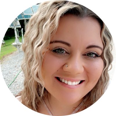 MemphisGuy15's tweet photo. @cgreen1892 @ChennedyCarter Explains a lot 🤣🤣🤣 https://t.co/rmyjc0ZRPf