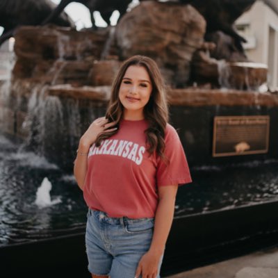 madalynamoore's tweet photo. #NewProfilePic https://t.co/SDyuN9gJlj