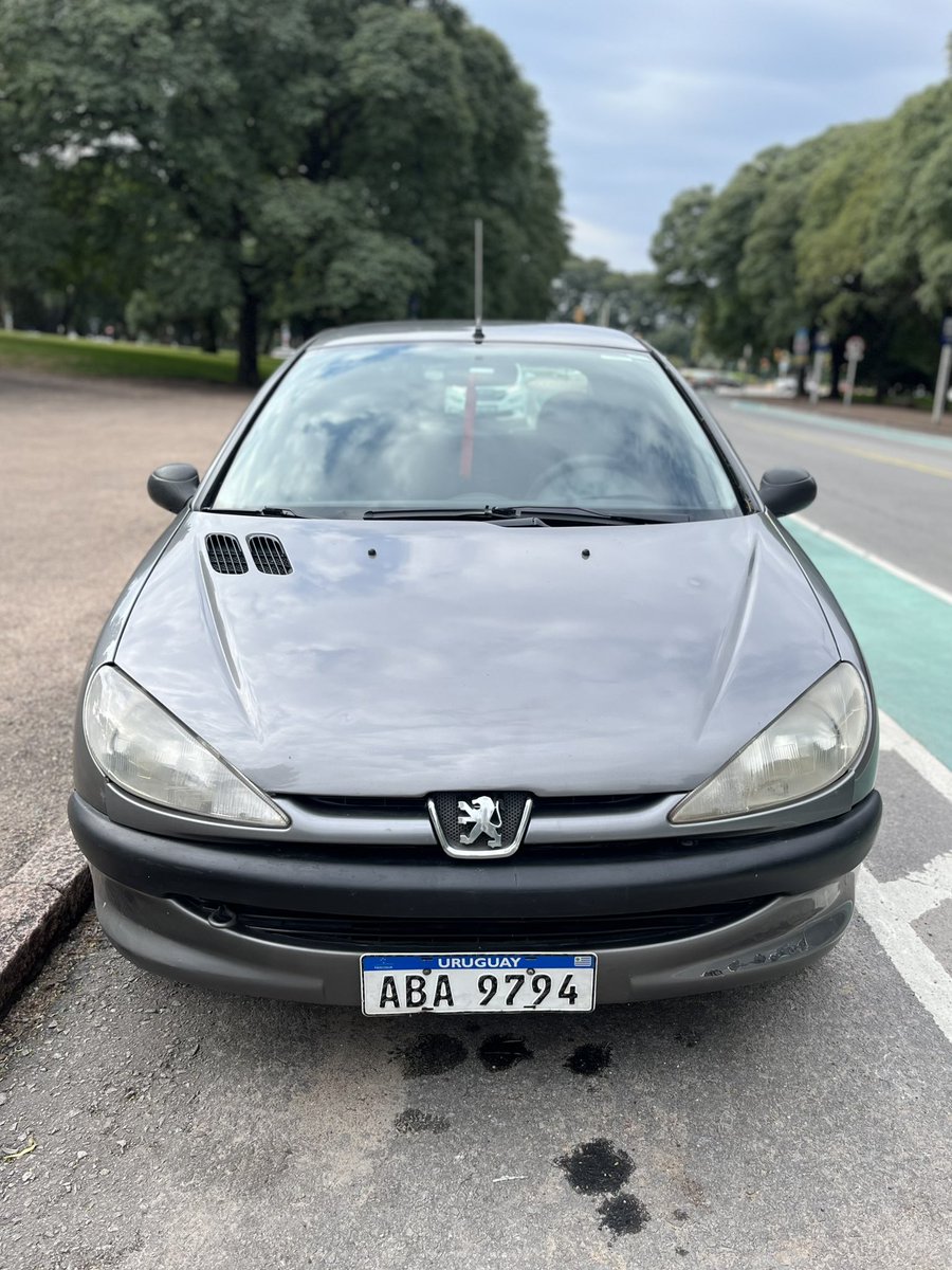 RodrigoGallo30's tweet photo. Vendo Peugeot 206 en muy buen estado, con excelente funcionamiento.

Agradezco RT hasta que llegue a su próximo dueño! https://t.co/mGYKVSnKJW