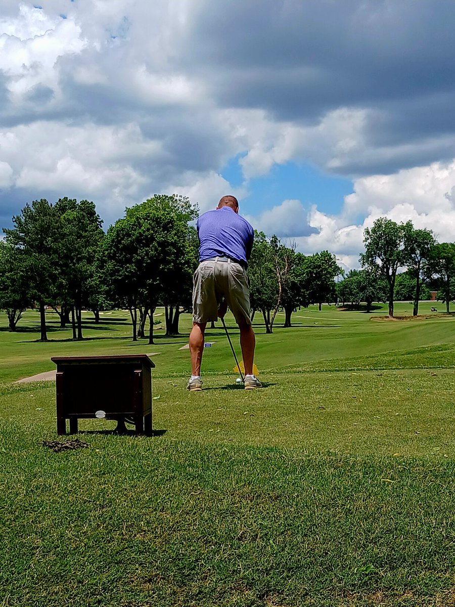 MusicCityTR's tweet photo. #SundayFunday with @kentlmitch615 @OldHickoryGolf missed our guy @TimNicholsMusic #PinHighTim #PuttingKenny #Fore #GolfAintSoBad https://t.co/lgtwSf9t3p