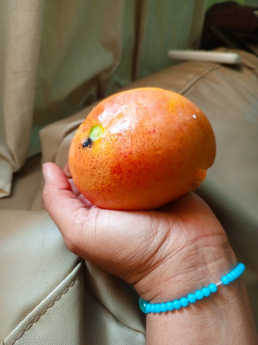 kailybv's tweet photo. #mango #santome bien bueno todo https://t.co/xMXL0YyP7Q