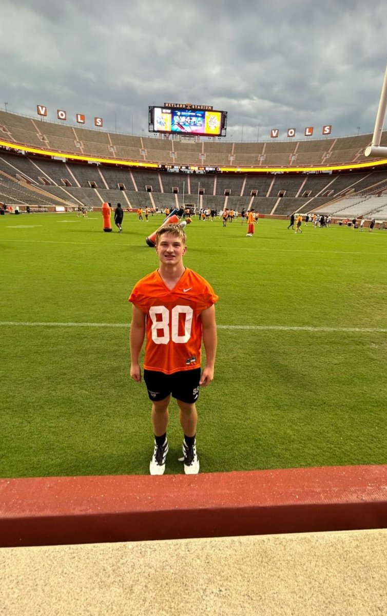 JacksonWill76's tweet photo. I had a great time Saturday competing at the University of Tennessee! @Coach_Nez_ @LevornH @RobertAyersJr  @Vol_Football @CHSJacketsFB https://t.co/zjVz25Afm8