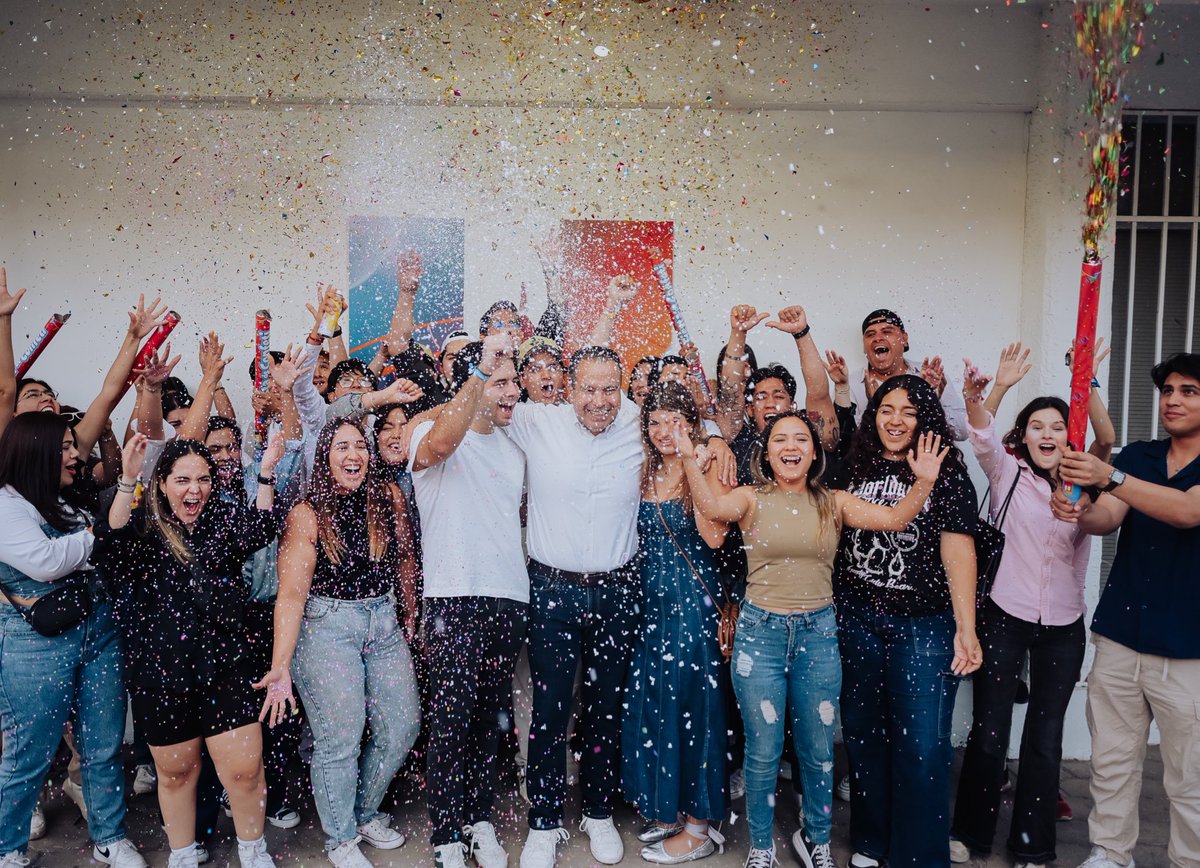 ¡Hoy ganó Hermosillo, hoy ganó la H! 📣🌟

El apoyo de las y los hermosillenses se sintió en cada colonia de la ciudad y la tendencia en todas las encuestas de salida es ya irreversible. 

Agradecemos de corazón todo el apoyo, este triunfo es de todas y todos. ¡Unidos vamos a