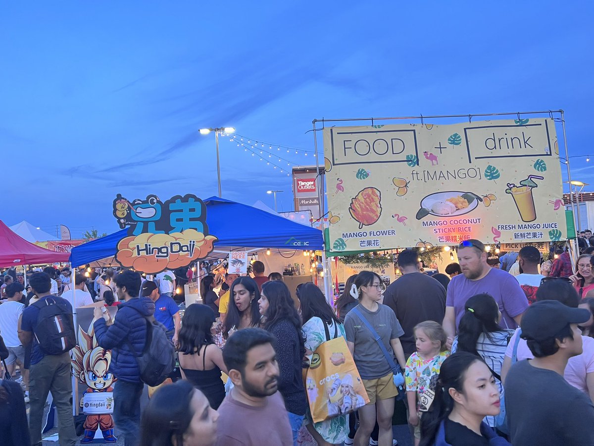 ebrahim_sadaf's tweet photo. Ottawa Asian fest had a huge success, it was a 3 days event, tons of verity of food and so much activities for kids.
#Ottawa #Asianfest https://t.co/KeXlMBLq1Q