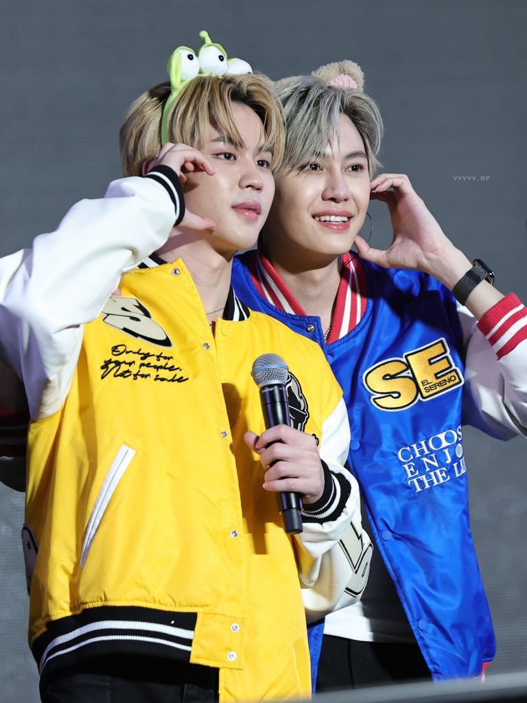 vvvvv_bp's tweet photo. 🥹✈️🌍

#BetweenUsFanMeeting 230305✅
#BetweenUsinVietNam 230325✅
#BetweenUsinSeoul 230422✅
#BetweenUsFMinTaipei 230513✅ https://t.co/0BSKyO4xGv