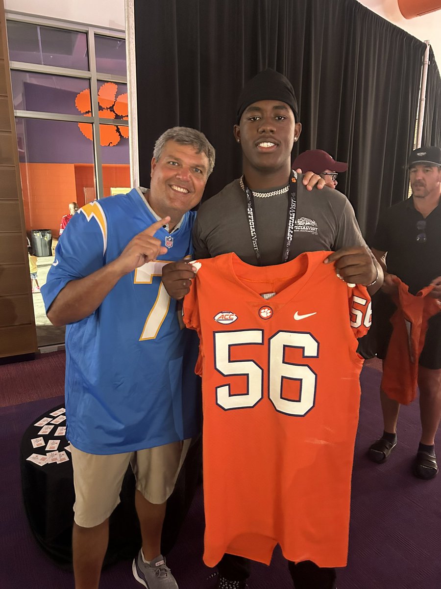 BigNash_77's tweet image. I had the most amazing time this weekend on my first OV to @ClemsonFB! Can’t say enough about how great it was. The bar is set. I need all my Clemson fans to like, follow, and retweet 
@CoachMattLuke @CJSPILLER @CoachGRiley @adamgorney @MacCorleone74 @SWiltfong_ @ChadSimmons_…