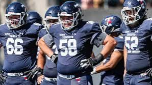 Anderson_Str76's tweet photo. After an amazing meeting with @TommyKanichis I am excited to announce that I have received my 2nd official scholarship offer to play at the University of Toronto. @UofTBluesFB 

@coachDA97 @CoachKyleCole @MullyFootball https://t.co/AwNWZlXvr8