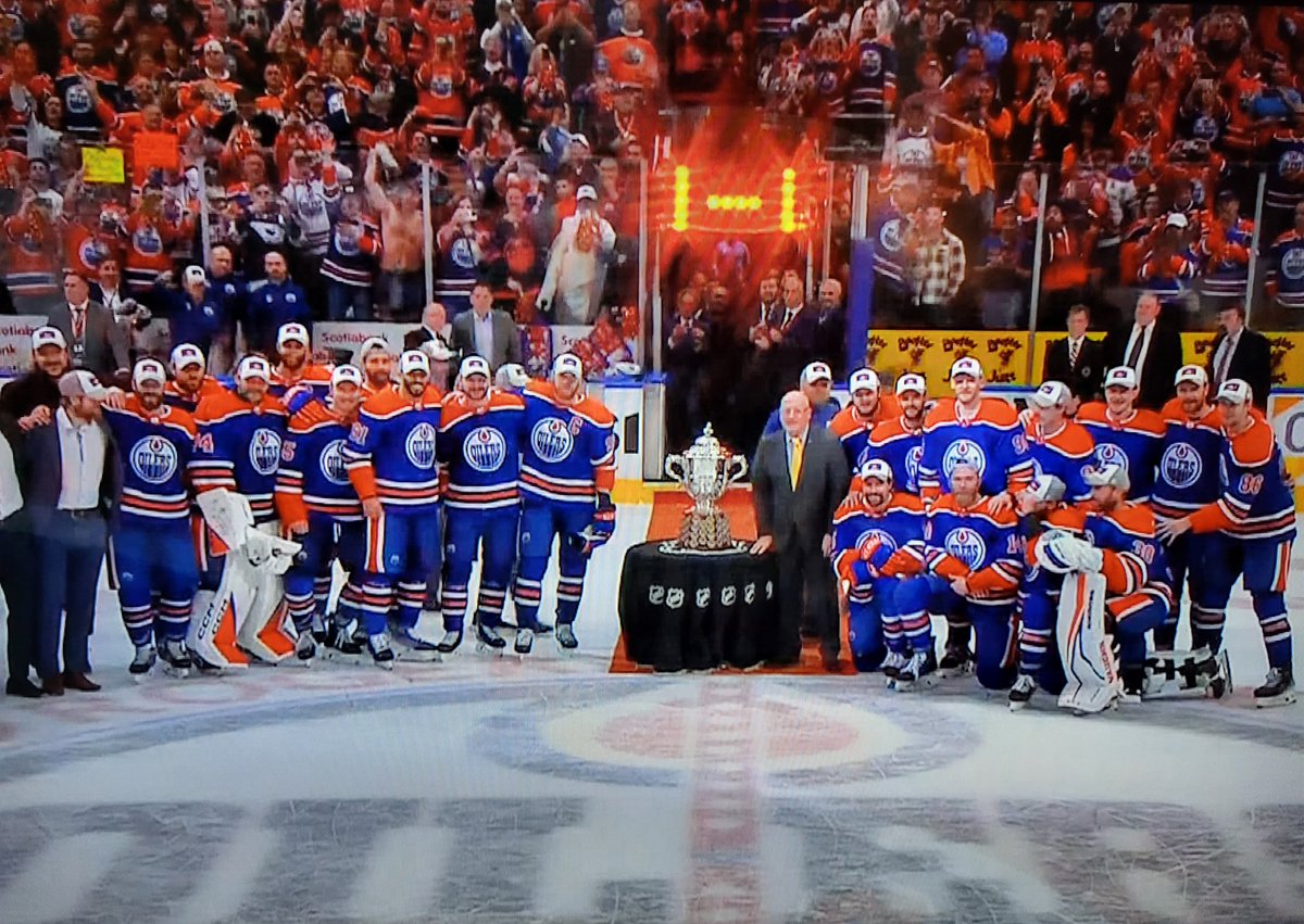 SAOilersFan91's tweet image. 4 more boys, bring Lord Stanley back home 💙🧡