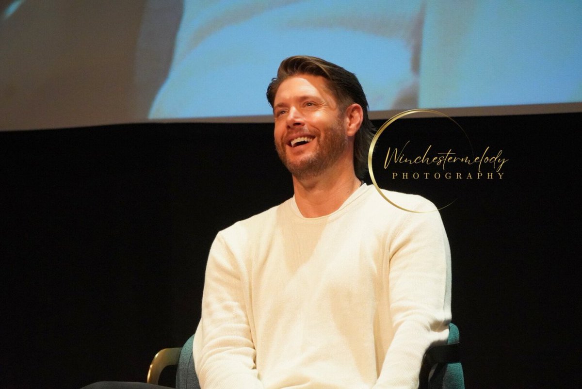 BggZineb's tweet photo. #JensenAckles #DeanWinchester #SPNFamily #Supernatural #BigSky #TheBoys #TheWinchesters #BuddyGames #dlc6 #ParisCon #SpnCon 🤍🤍🫧🎧D•W•J https://t.co/grrDyquuf7