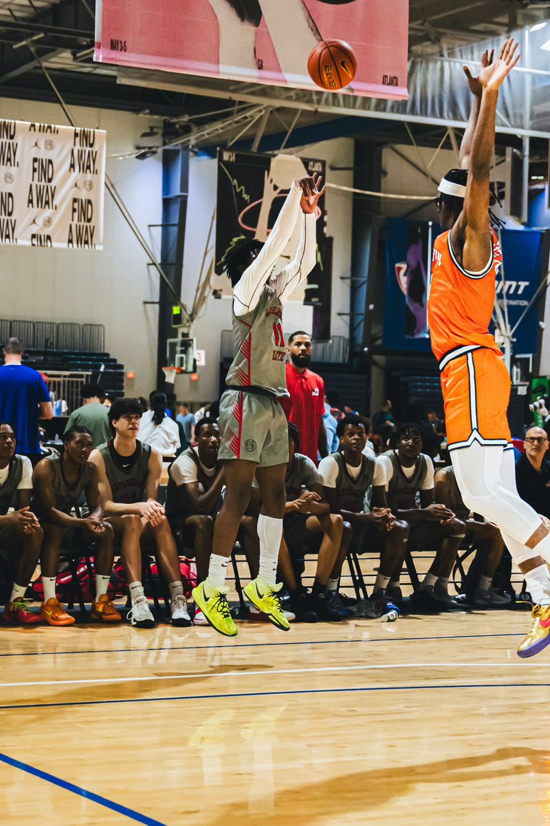 Desmond Bellot Sr. tweet media