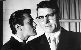 TheDarkPages's tweet image. Remembering Tony Curtis, born Bernard Schwartz on today's date in 1925. Loved him best in Sweet Smell of Success (which should have earned him an Oscar), The Defiant Ones, and Some Like it Hot. And the first movie I ever saw him in: Houdini!