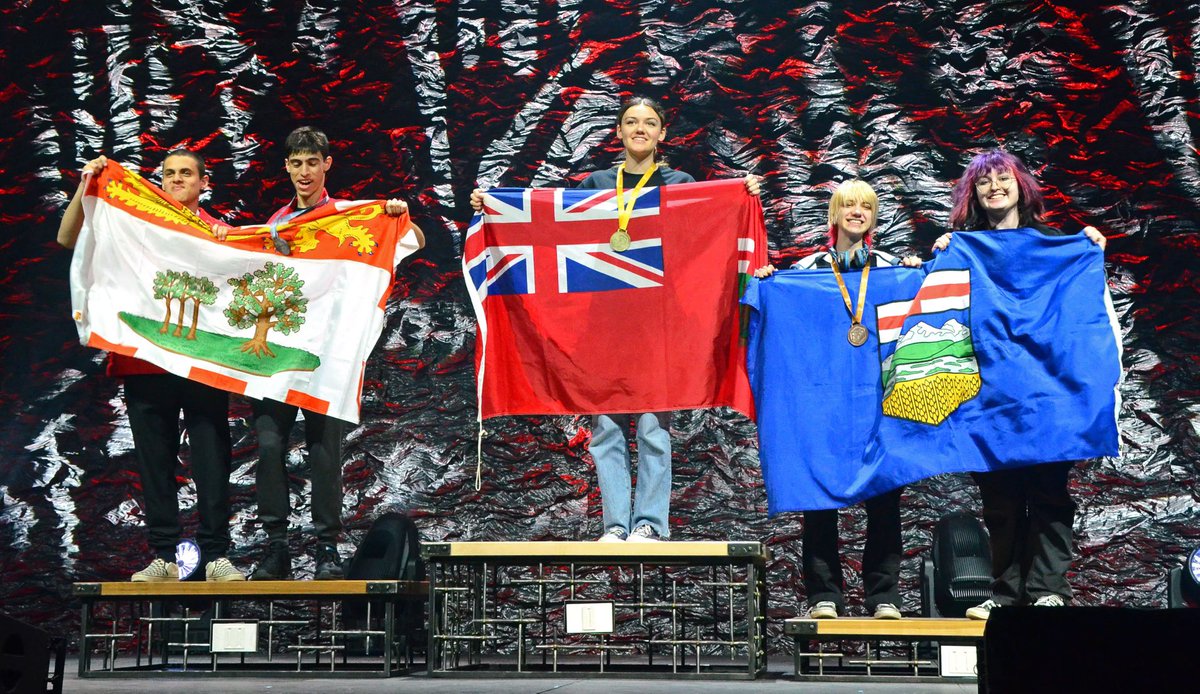 Central Memorial High School - CBE tweet media