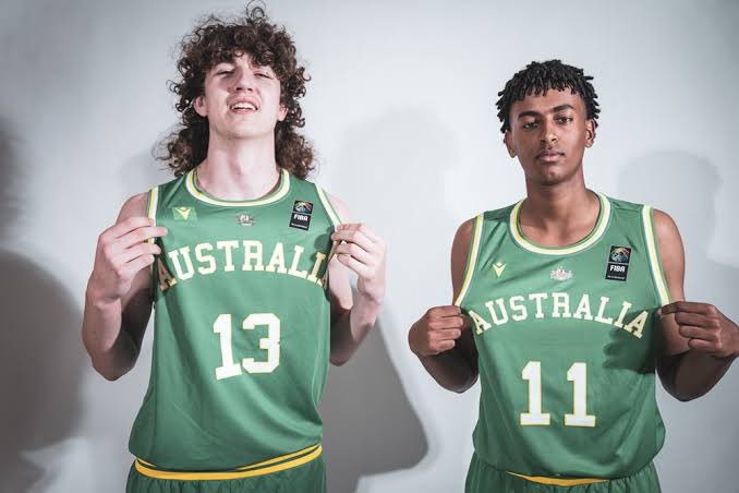 aaron_gashaw's tweet image. Throwback to representing my country!!#Fiba