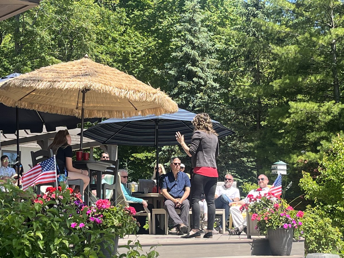 CallieMBarr's tweet image. Nothing like campaigning in #MI01. Beautiful weather. Great people. And half my arm is sunburned. #summerisnow #letsgetit #Callie4Congress