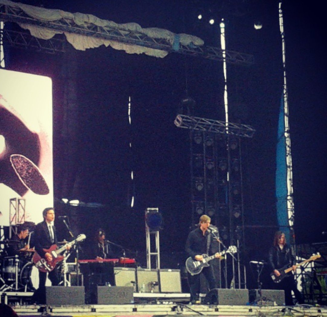 karunextdoor's tweet photo. nueve años de esto para mi ya es una bandita indie de la plata https://t.co/nYCT4Xx8c2