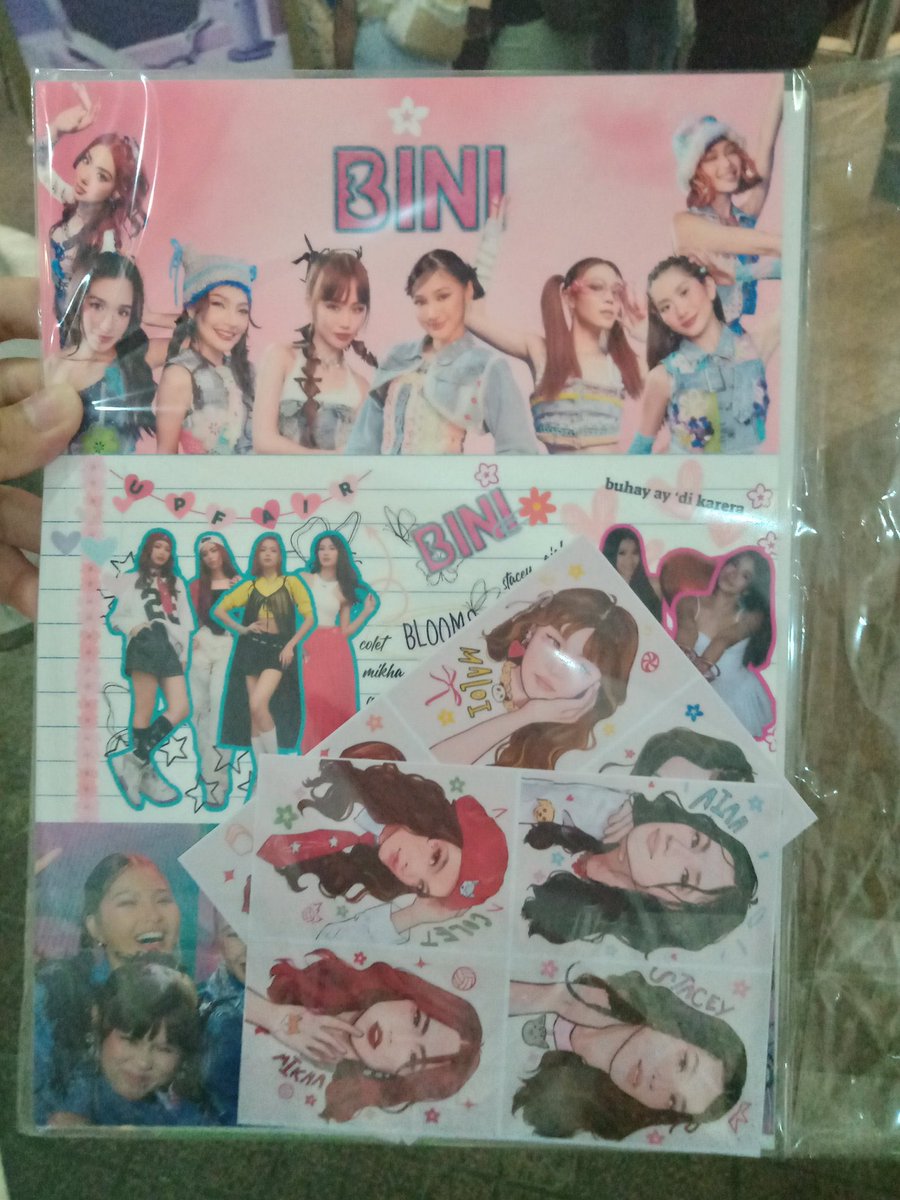 hello! i was informed by my friend na someone was selling my bini prints yesterday at araneta without my permission. please don’t do this. as an artist, i really worked hard on these portraits and it’s disheartening to see someone stealing my work.