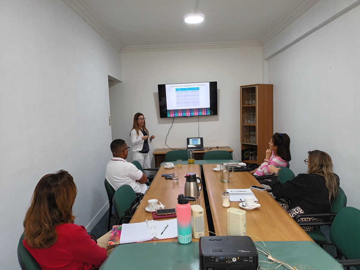 NicolasRubioB's tweet photo. Bonjour! El 29may impartimos nuestro taller "La externalización de servicios (BPO, KPO, ITO): una oportunidad de exportación para Venezuela" del Programa de Formación en #NegociosInternacionales.
@cciavf @angelaincerti #NegociosInternacionalesCCIAVF #CCIAVF #InternationalBusiness https://t.co/YCvcXEMqTe