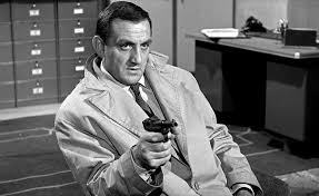 merlinpapin3's tweet photo. .@FredOL69007 Ce soir sur @ARTEfr le film  #ClasseTousRisques de Claude Sautet (1960)
Avec : Lino Ventura, Jean-Paul Belmondo, Sandra Milo, Marcel Dalio, Michel Ardan, Simone France, Michèle Méritz, Jacques Dacqmine, Stan Krol, Evelyne Ker, Betty Schneider, France Asselin, Jean-Pierre Zola, Sylvain Levignac, Jeanne Pérez, René Génin, Charles Blavette, Philippe March, Corrado Guarducci, Robert Desnoux, Thierry Lavoye, Claude Cerval, Max Amyl, Marcel Bernier, Jean Combal

Abel Davos, condamné à mort par contumace en France, poursuit depuis douze ans ses coupables activités en Italie. La police locale le recherche activement. Après un dernier hold-up réussi, le truand, Thérèse, sa femme, leurs deux enfants et son ami Raymond tentent de gagner la France par la mer. Des douaniers surprennent alors les fugitifs. Dans l'échauffourée, Raymond et Thérèse perdent malheureusement la vie. Abel et ses fils trouvent refuge dans un petit hôtel niçois. Abel demande de l'aide à ses vieux amis parisiens, dont il croit la fidélité éprouvée, mais c'est un jeune inconnu, Eric Stark, qu'il voit arriver au volant d'une ambulance...