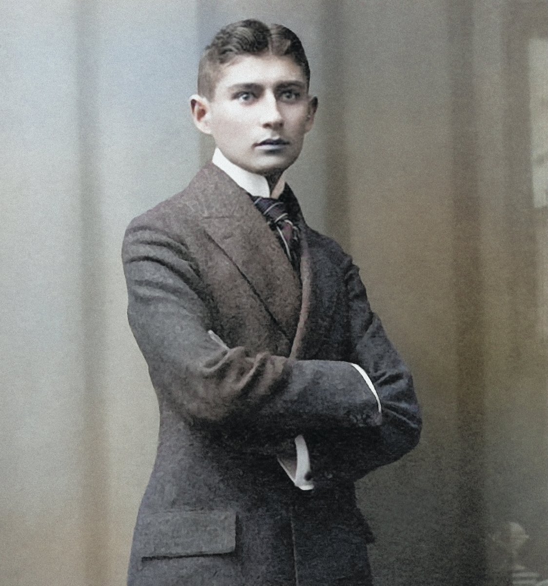 tracelanguage's tweet photo. "Writing is utter solitude, the descent into the cold abyss of oneself." - Franz Kafka (In commemoration of the 100th anniversary of his death.) https://t.co/zy0OCpxUcw