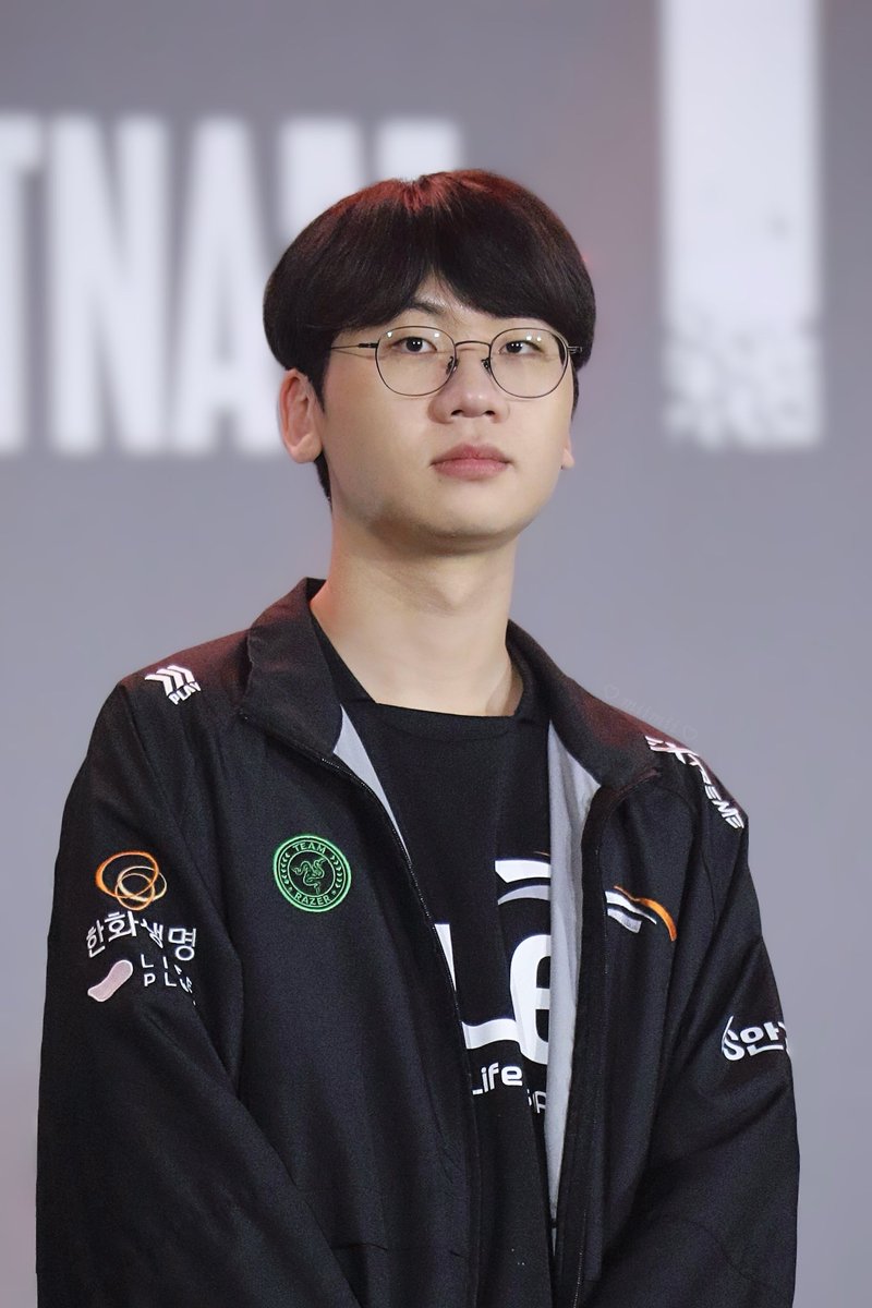 NN132310's tweet photo. Doran seonsu fighting 🧡
#LCK #LCKVietnam #HLE #HLEGlobalFanFest
@doran_choi @HLEofficial @lckvietnam https://t.co/SVBHLeukt9