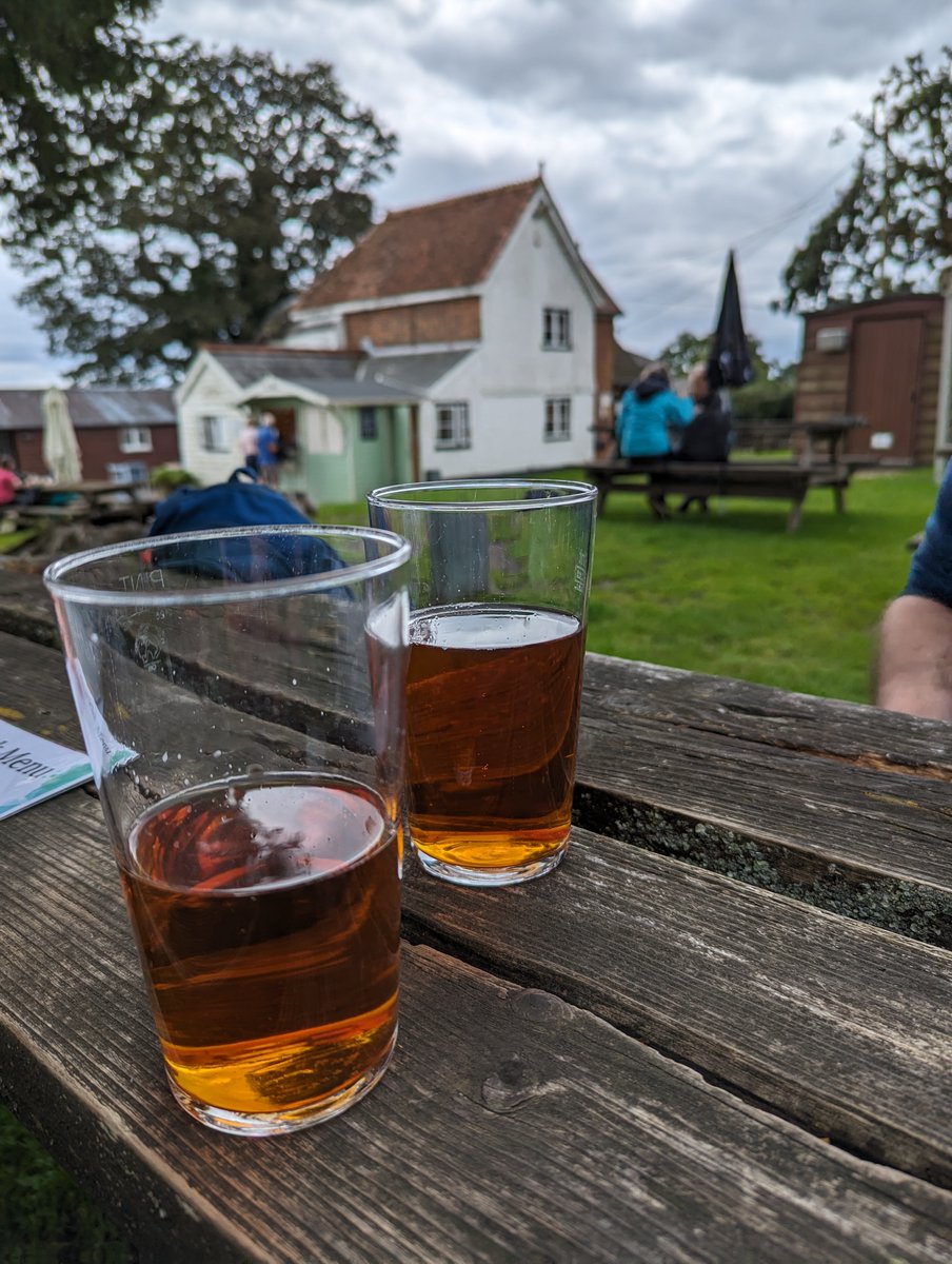 paulnwright's tweet photo. Today's #30daysofQGIS with @spatialthoughts recalls one of my favourite New Forest walks, this time with @Dr_Butty .....a pint or two in the Royal Oak, Fritham a must https://t.co/M1mhRTs9bI
