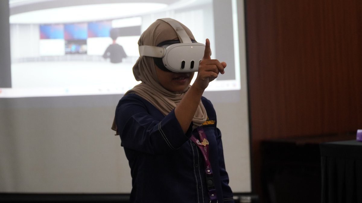 MetaPacmas's tweet photo. Uji coba pengaplikasian Virtual Office di Inspektorat Jendral Kementerian Keuangan @ItjenKemenkeu https://t.co/yH94q56Es5