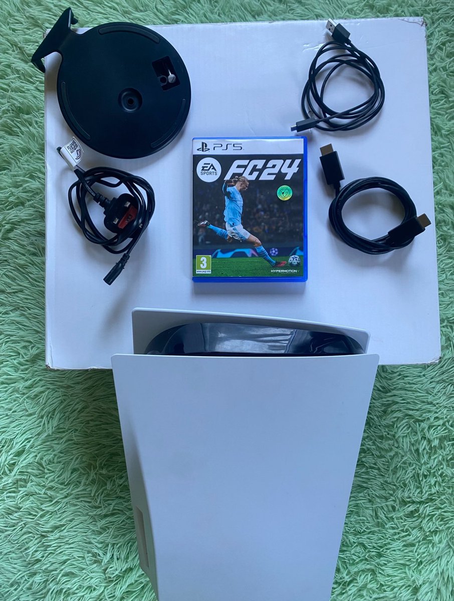 BisankaKing's tweet photo. PlayStation 5s for sale;
K11,000 with FC CD only
K11,500 with Controller
K12,500 with Controller & FC 24 CD
Also selling 1TB harddrive at only K450.
Call/WhatsApp 0964452000 to buy.
#Buy #Playstation5 #Room18 #Gaming https://t.co/ndz4c9lhzz