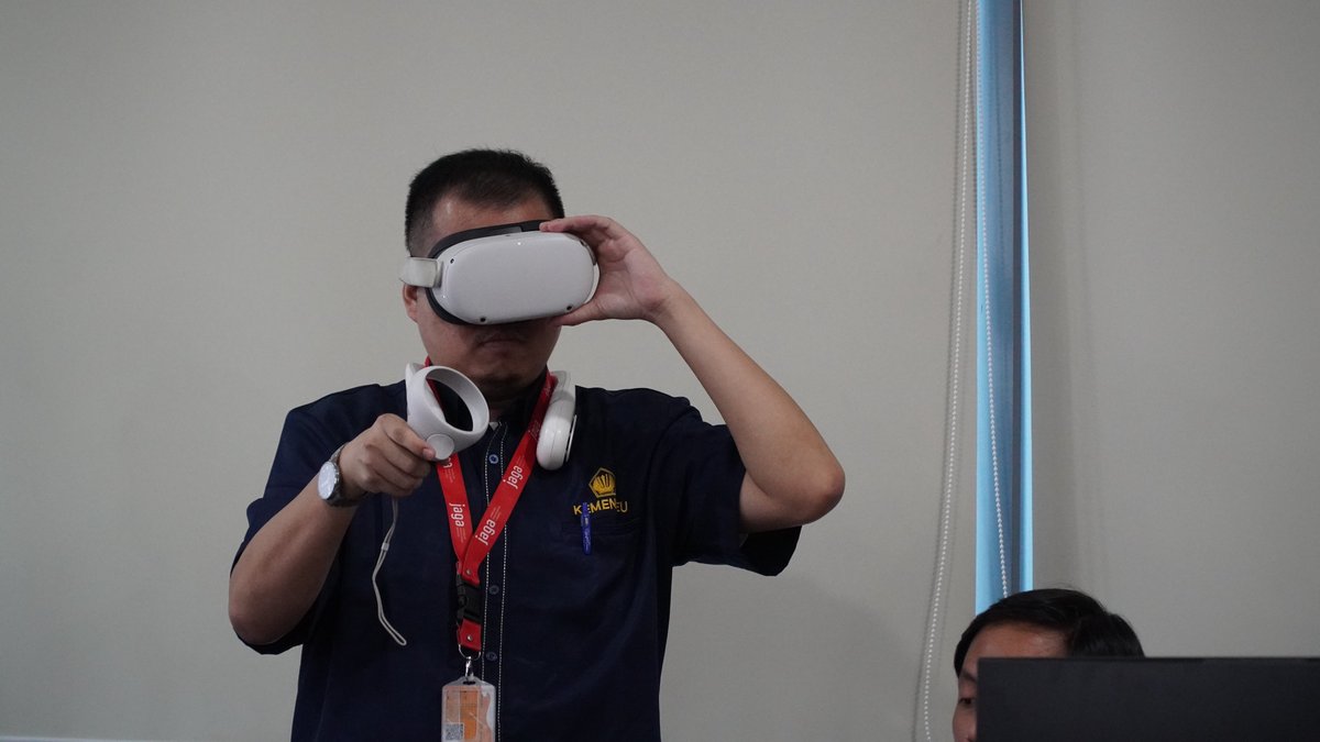 MetaPacmas's tweet photo. Uji coba pengaplikasian Virtual Office di Inspektorat Jendral Kementerian Keuangan @ItjenKemenkeu https://t.co/yH94q56Es5