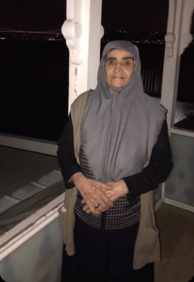 Vatanperverlerin annesi, benim çilekeş Babannem.
Rahmet ve özlemle anıyorum…
#RemziyeÇatlı
