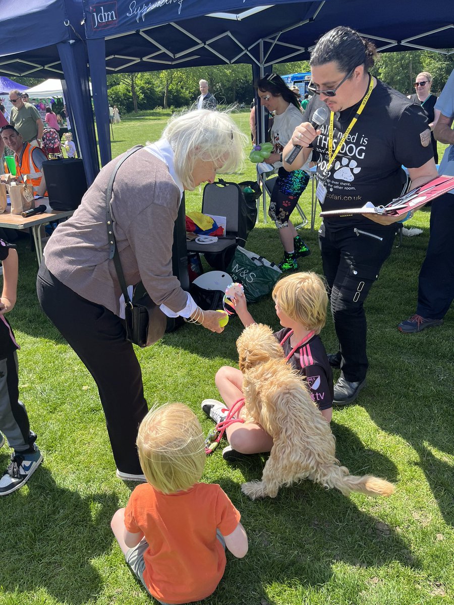 FriendsOfChisRec tweet media