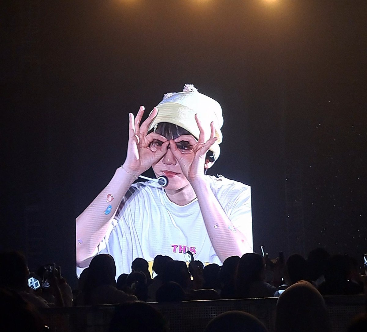 4_sehn's tweet photo. 240501 Lonsdaleite in Jakarta Day 1🩷✨️

seimut ini  rugi ga si kalau ga dikarungin?🥹🫵 https://t.co/vCGq5MSbPo
