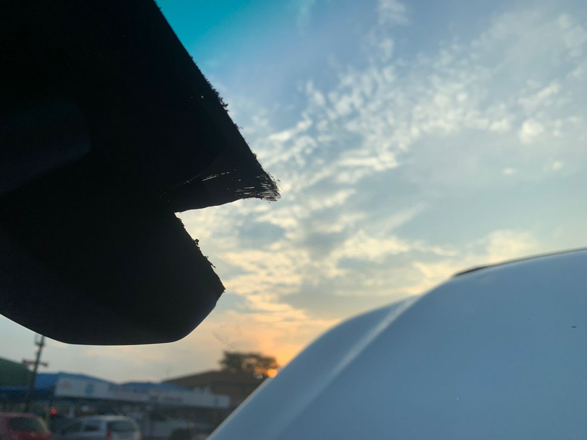 _ArriveAlive's tweet photo. Windscreen need replacement? Beware of substandard parts https://t.co/oLyp0gAvl6
#ArriveAlive #Beware #WindscreenReplacement #SubstandardParts https://t.co/Xa3GSG4yMc