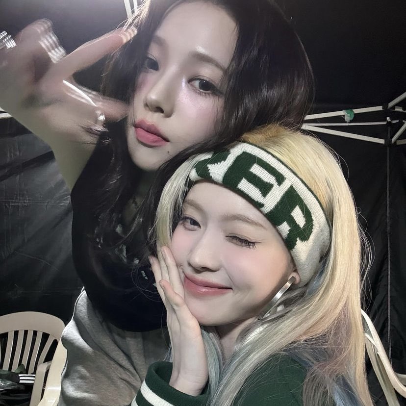 rinabaobei's tweet photo. .
ㅤ                   she / her 7teen filo  … 🗯️ .ᐟ
            multi-stan but mostly for aespa
               looking for interactive moots
                    any fandom is welcome ! 
        !!   not new to #stantwt #kpoptwt  ★

              ♡/↻ to spread n be moots !
. https://t.co/0ltRj5vaAf
