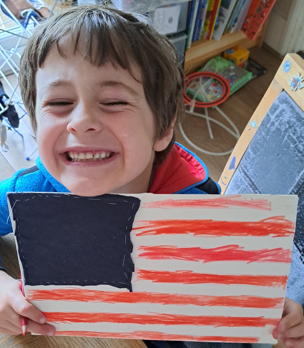 j_martay's tweet image. #HalfTerm #ActivitiesForKids
1,4 Made flags using rulers and sewing skills
2 Identified and counted European, British, and American coins
3 Finished downstairs of model house

#TogetherAtTrinity #HomeEducation #HomeSchool #EYFS #KS1 #EdTwitter #EdChat #Learning