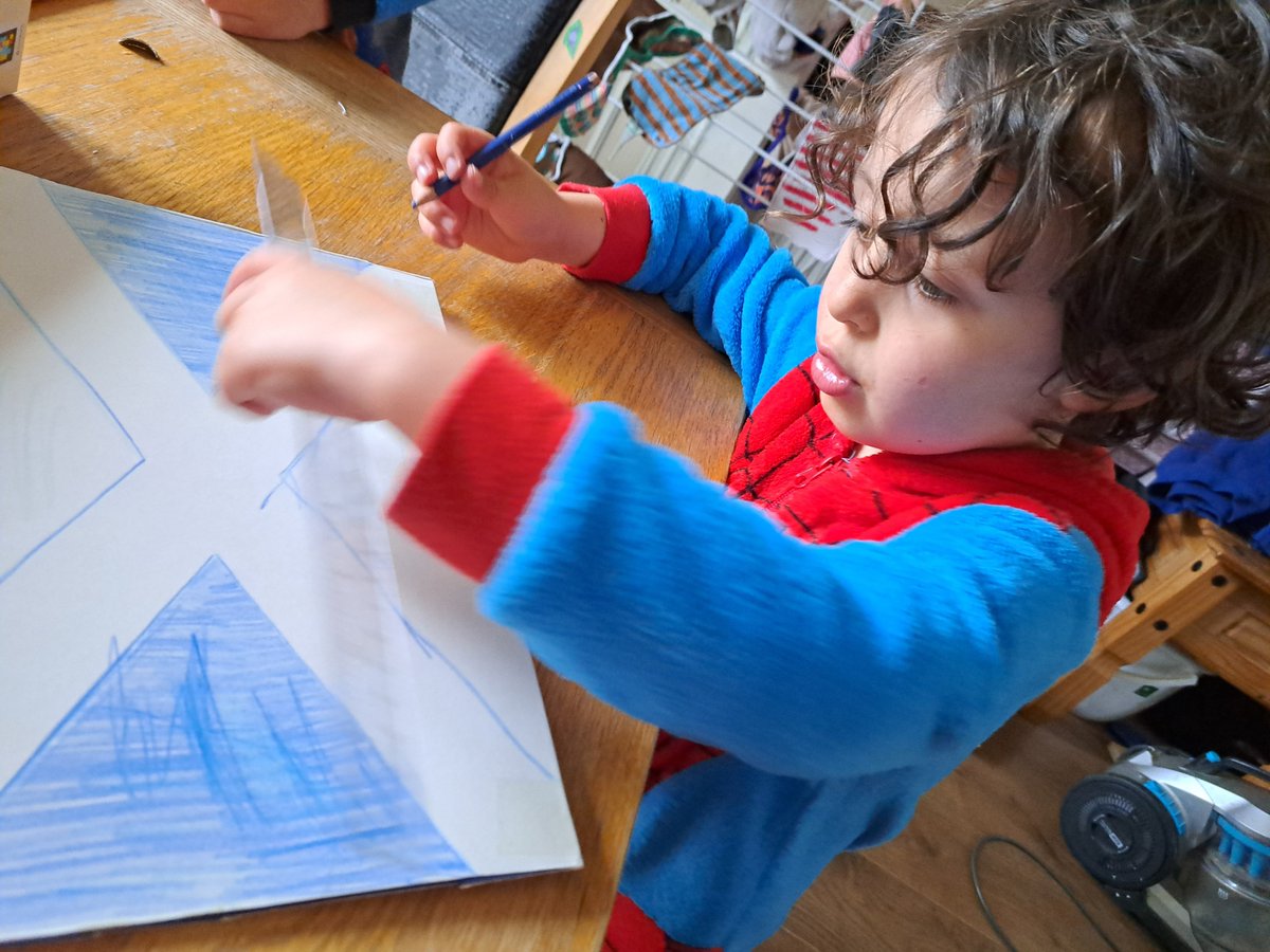 j_martay's tweet image. #HalfTerm #ActivitiesForKids
1,4 Made flags using rulers and sewing skills
2 Identified and counted European, British, and American coins
3 Finished downstairs of model house

#TogetherAtTrinity #HomeEducation #HomeSchool #EYFS #KS1 #EdTwitter #EdChat #Learning