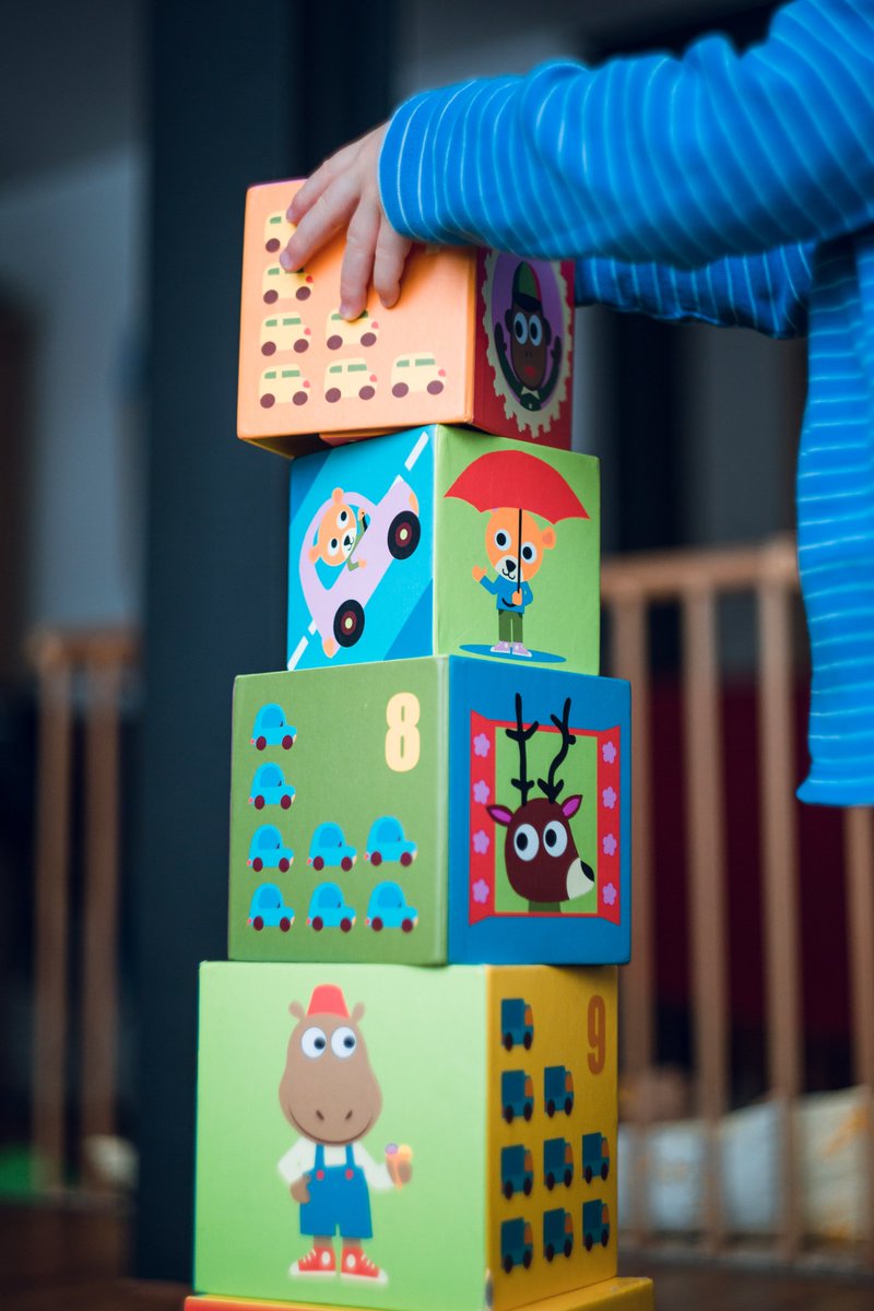 anneepolitique's tweet photo. Morgen entscheidet der SR über die erneute Verlängerung der Finanzhilfen zur Förderung der familienexternen Kinderbetreuung, da die WBK-S eine andere dauerhafte Lösung bevorzugt als der NR. Wie könnte eine "zeitgemässe Lösung" aussehen? https://t.co/NoBVUpZJrS
#APSKontext #chparl https://t.co/0Eka6mOcBW