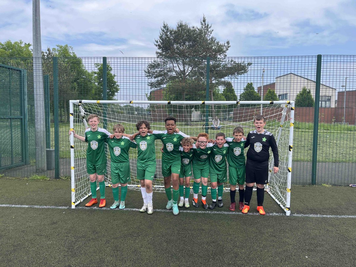 st_marys_leith's tweet photo. Congratulations to our P7 football team who won the inaugural @stfrancisps P7 Football Tournament on Friday. A huge thank you to all at St Francis for their efforts in organising and well done to @stcathsedin for finishing runners-up. ⚽️🏆
#Article24 #Article15 #Article29 https://t.co/nsUayvFNXr
