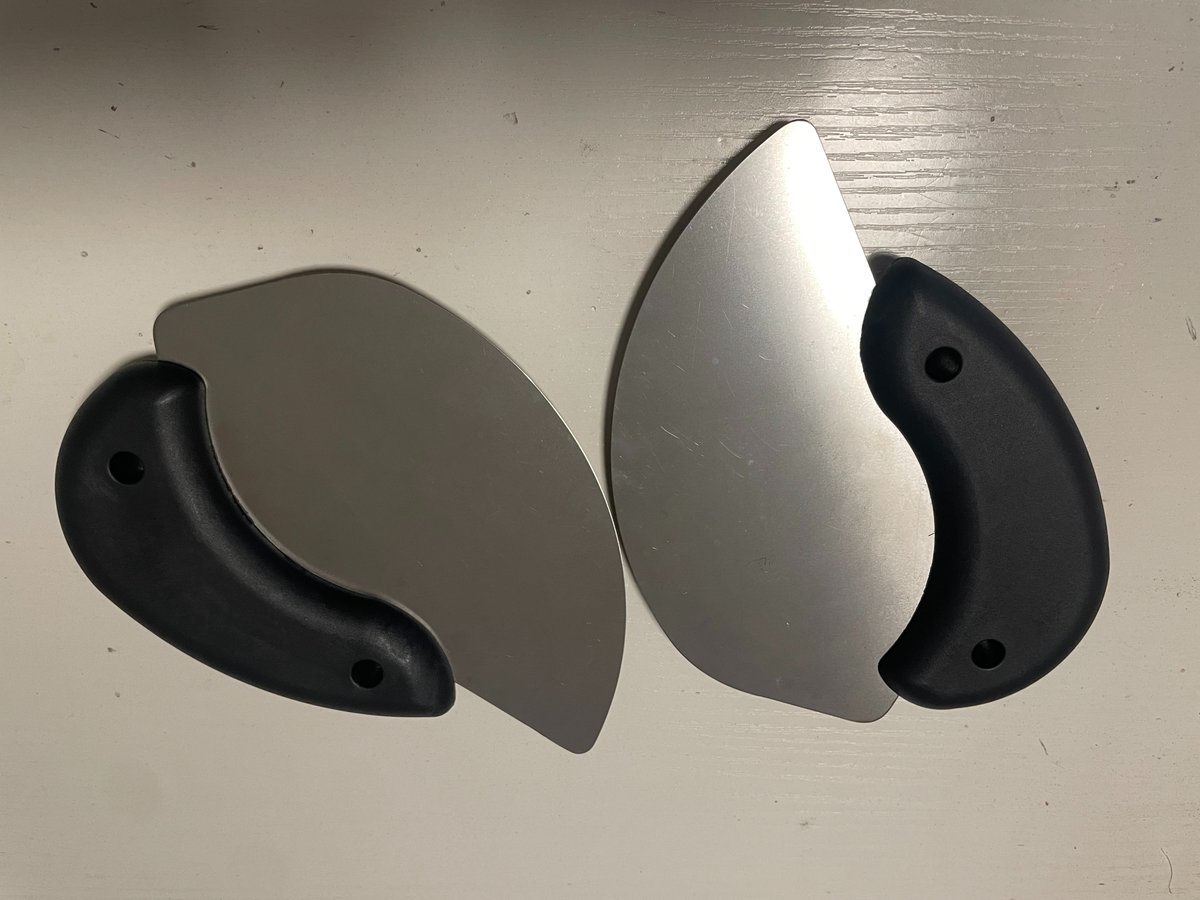 Brucechan792's tweet photo. Spatula special for pvc stretch ceiling ,clip system
#pvcprofile #pvcstretchceiling #pvcclip #pvcclipsystem #stretchceiling #pvcceiling https://t.co/LsmkMZzNpC