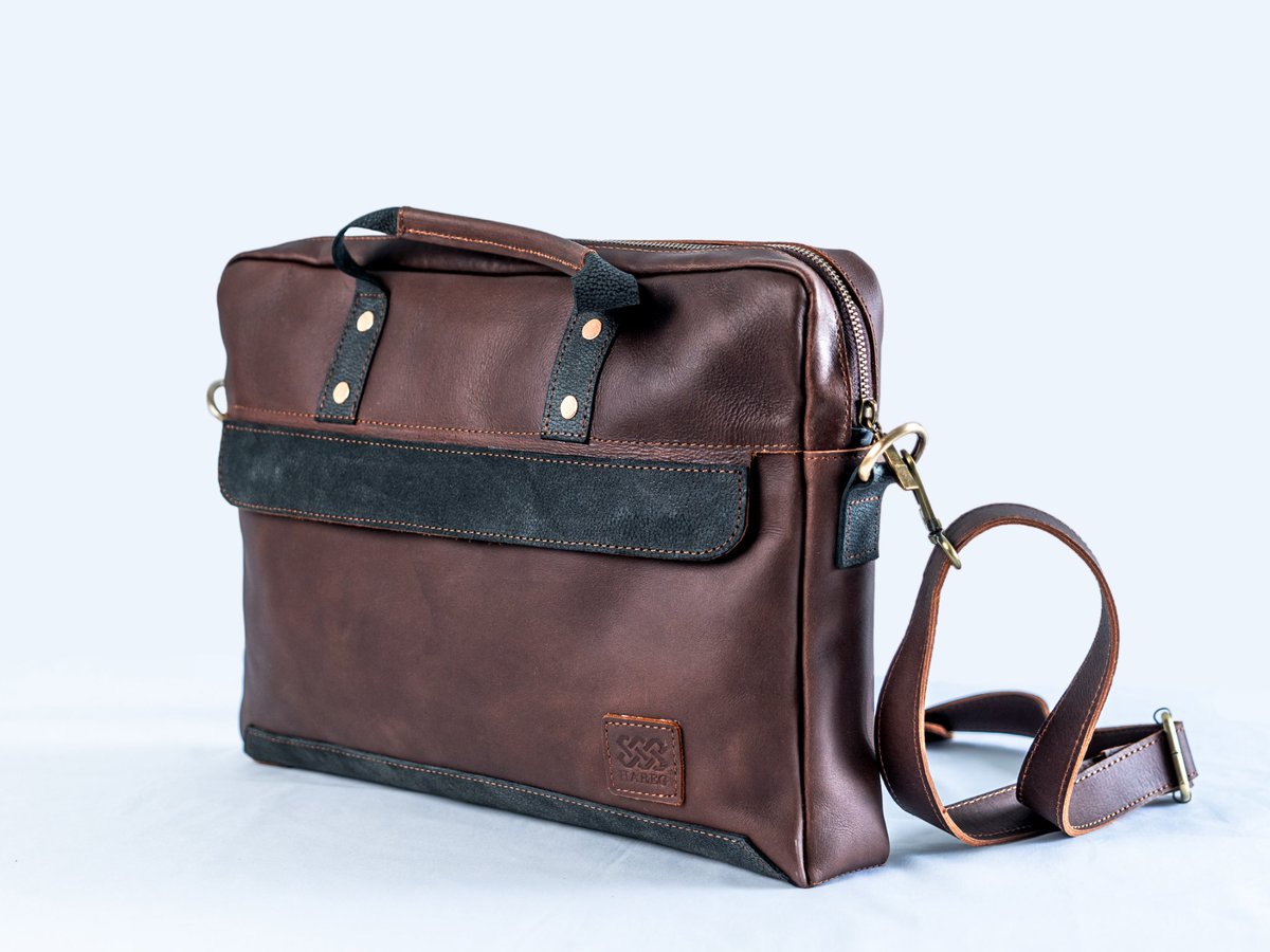 HaregDesigns's tweet photo. Carry your world in style with our new Manbuk laptop bag, where fashion meets function. Comes in two sizes and color varieties.#madeinethiopia #ethicalfashion #leathercrafts #handmade https://t.co/EdXgvjkVlS