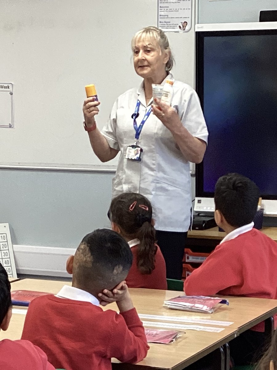 StMarysCofEPri1's tweet photo. Y2 Sun Safety session this morning now itโs getting hotter thanks to ๐๐ฉโโ๏ธ@HarrogateNHSFT!
We created our own sneaky sun checklist to keep us safe: sunglasses, suncream, water, clothing, sun hats and lots of time in the shade. ๐ถ๏ธ๐๐๐งด๐ณ#growinginwisdom #livingincommunity https://t.co/D2AEjfGzmr