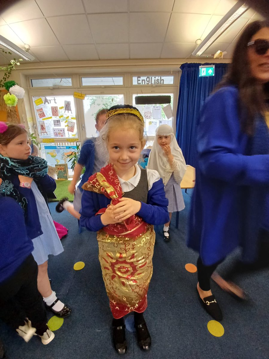 Mini Grey Class tweet media