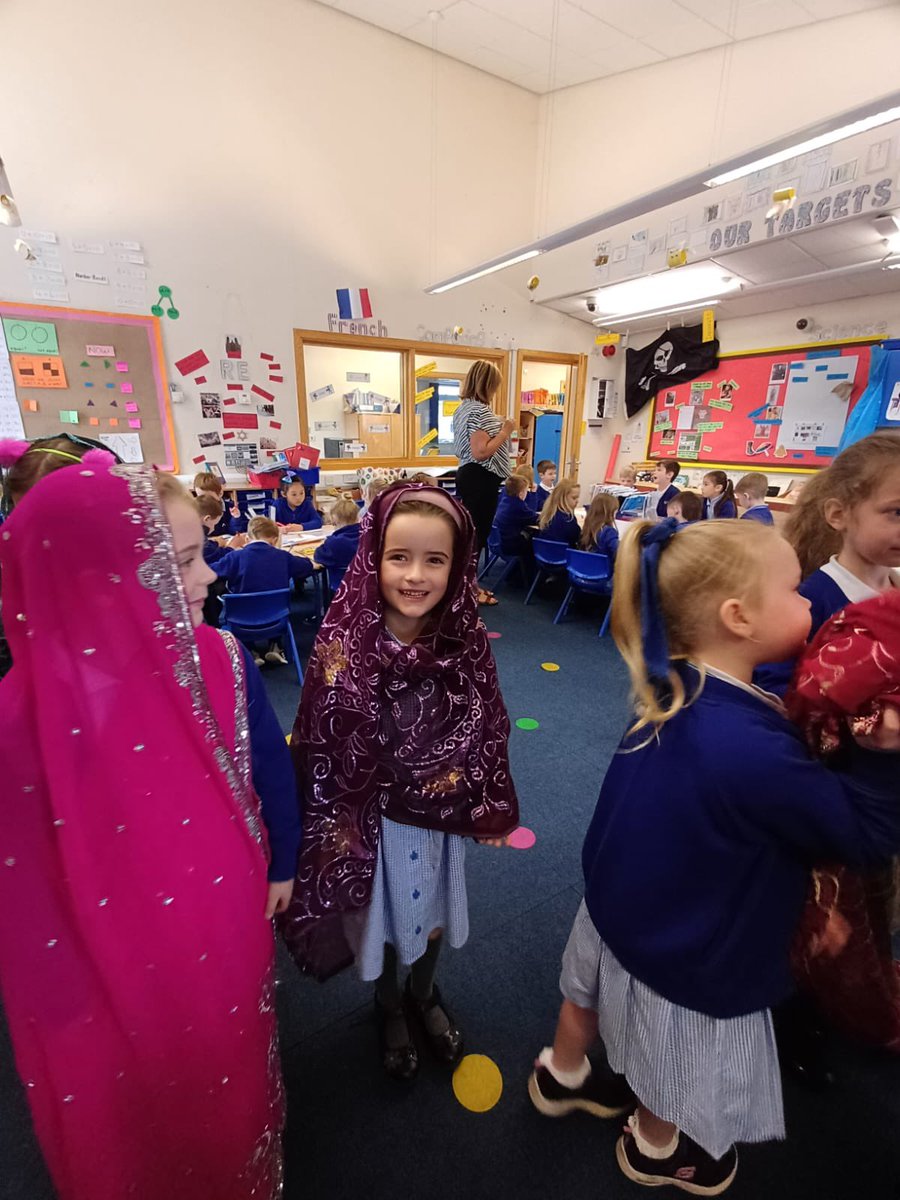 Mini Grey Class tweet media