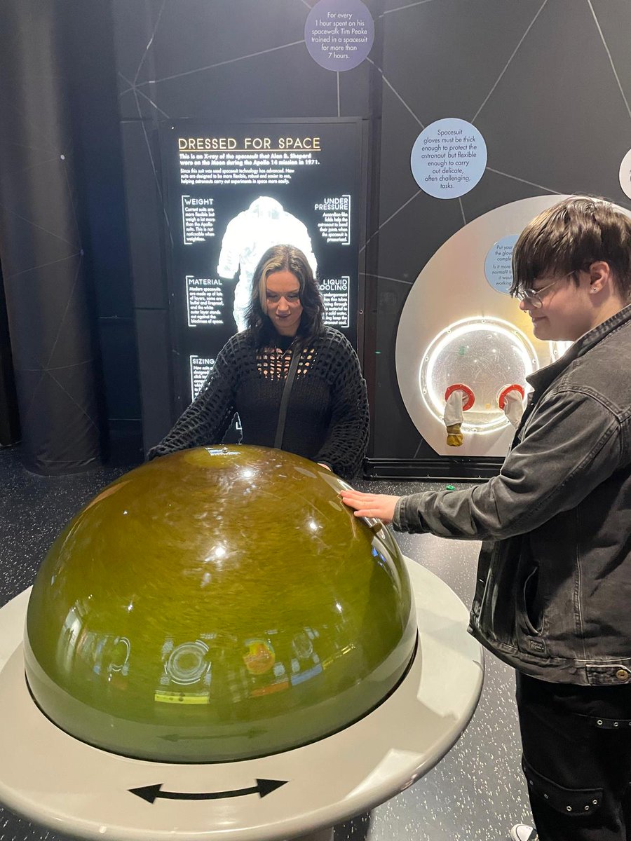 BetterLivesDG's tweet photo. 🌍🔬 Team Castle Douglas took a trip to Glasgow Science Centre!

The young people had a great time looking round all the exhibits. There was so much to do and so many different topics to see.

#BetterLivesPartnership #BetterLivesCD https://t.co/44jk80Fpaj