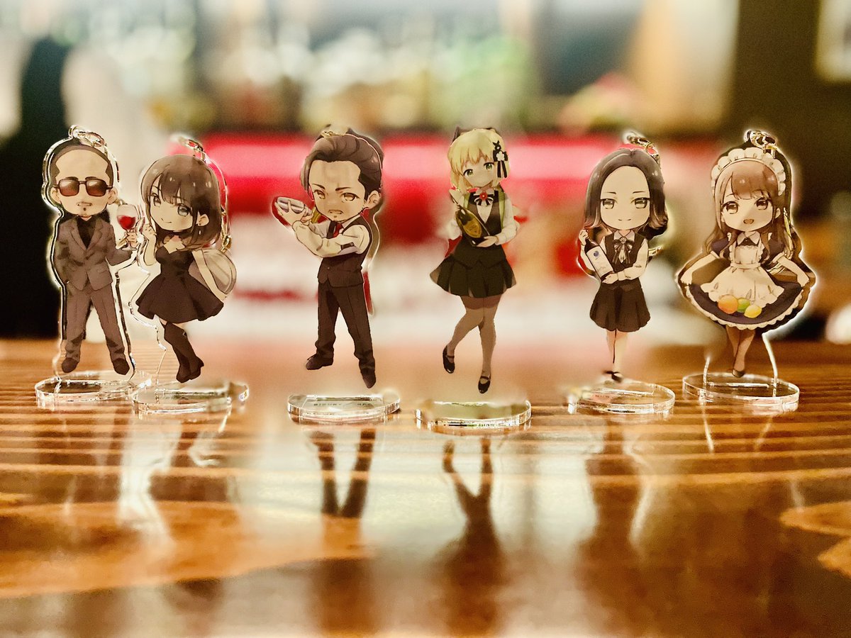 tensho_tw's tweet photo. シャンパンをご注文の方にはオリジナルアクリルキーホルダーをプレゼント致します！
※シャンパンは別料金となります https://t.co/vr4B6nbmCG
