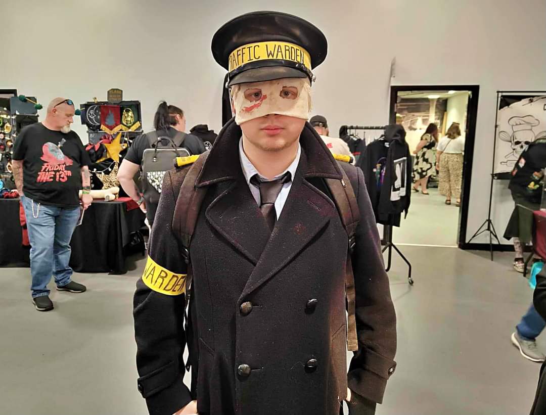 killianhgore's tweet photo. A Threads cosplayer at HorrorConUK this year. Never seen anyone do this before, plus it was in Sheffield. Perfect!
#threads #horrorconuk #cosplay #sheffield #horror https://t.co/X68nZhdErR